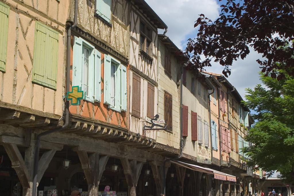 Hotel Le Commerce Mirepoix  Exterior foto